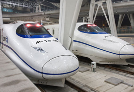 高鐵、動(dòng)車(chē)、機(jī)車(chē)